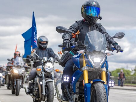 2018 BMW G 310 R, синий, 330000 рублей, вид 1