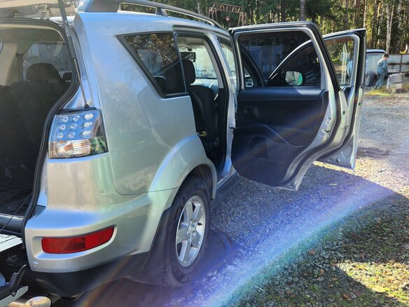 2011 Mitsubishi Outlander II Рестайлинг, серебристый, 990000 рублей - вид 19