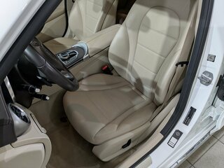 2017 Mercedes-Benz C-Класс 200 IV (W205), белый, 2700000 рублей, вид 3