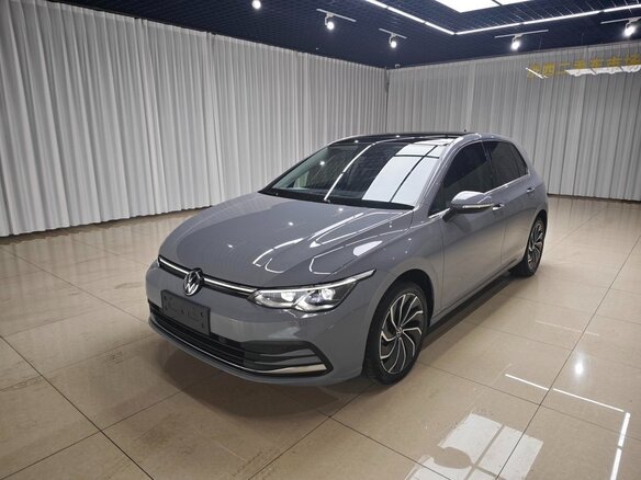 2023 Volkswagen Golf VIII, серый, 1790000 рублей