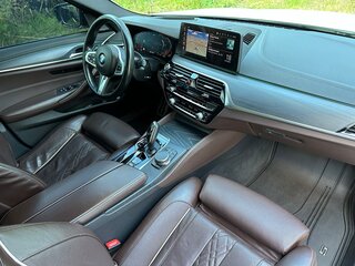 2021 BMW 5 серии 530d xDrive VII (G30/G31/G38) Рестайлинг, белый, 5700000 рублей, вид 5