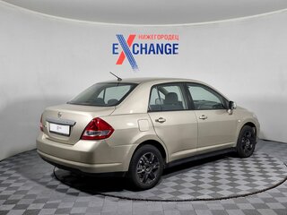2010 Nissan Tiida I Рестайлинг, коричневый, 599000 рублей, вид 5