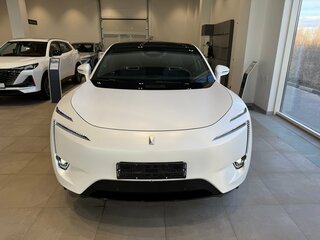 2026 Avatr 11 116 kWh I, белый, 8690000 рублей, вид 2