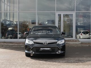 2015 Toyota Camry VII (XV50) Рестайлинг, чёрный, 1851100 рублей, вид 3