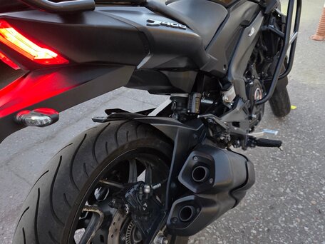 2019 Bajaj Dominar 400, чёрный, 305000 рублей, вид 3