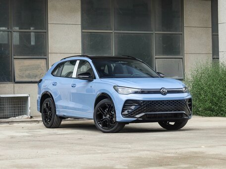 2026 Volkswagen Tiguan L Pro III (China Market), голубой, 4400000 рублей, вид 2
