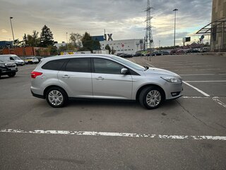 2015 Ford Focus III Рестайлинг, серебристый, 790000 рублей, вид 3