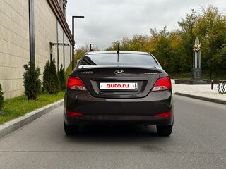 2015 Hyundai Solaris I Рестайлинг, коричневый, 815000 рублей, вид 5