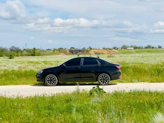 2024 Lada (ВАЗ) Vesta I Рестайлинг (NG), чёрный, 1300000 рублей, вид 1