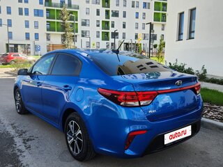 2017 Kia Rio III Рестайлинг, синий, 1350000 рублей, вид 4