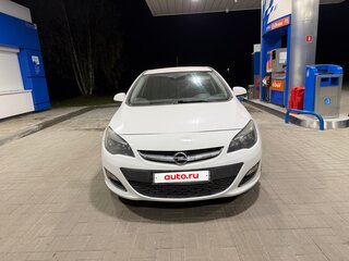 2013 Opel Astra J Рестайлинг, белый, 999999 рублей, вид 2