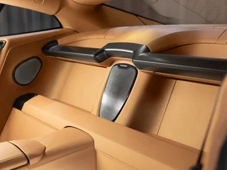 2026 Aston Martin Vanquish III, зелёный, 64519100 рублей, вид 4