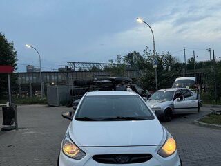 2013 Hyundai Solaris I, белый, 478000 рублей, вид 1