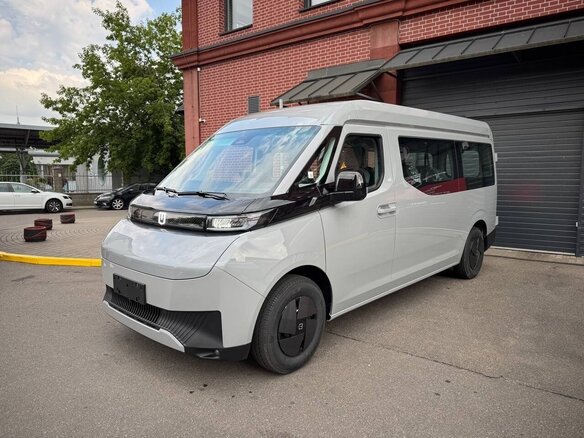 2026 Farizon SuperVan, серебристый, 3416692 рублей