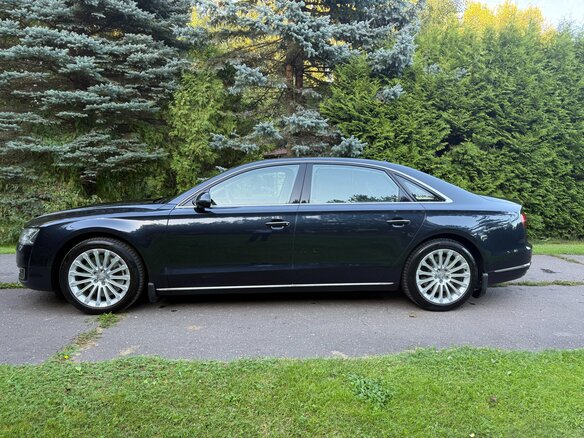2016 Audi A8 Long III (D4) Рестайлинг, синий, 2450000 рублей - вид 3