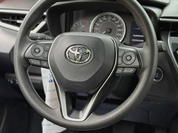 2022 Toyota Corolla Sporty XII (E210) Рестайлинг, белый, 1600000 рублей - вид 7