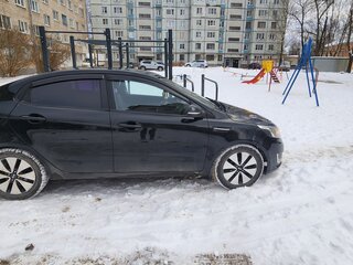 2012 Kia Rio 4-speed III, чёрный, 830000 рублей, вид 3