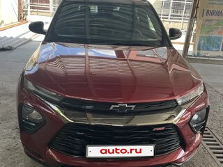2023 Chevrolet TrailBlazer III, красный, 2250000 рублей, вид 1