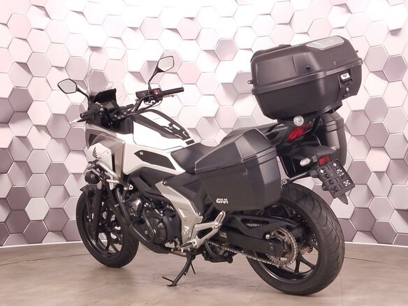 2021 Honda NC 750X, белый - вид 7