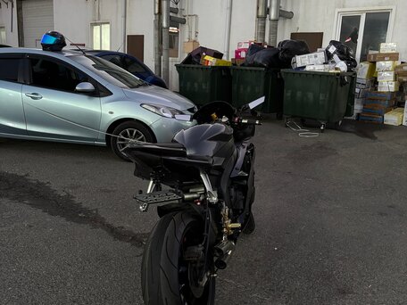 2007 Yamaha YZF-R6, серый, 545000 рублей, вид 4