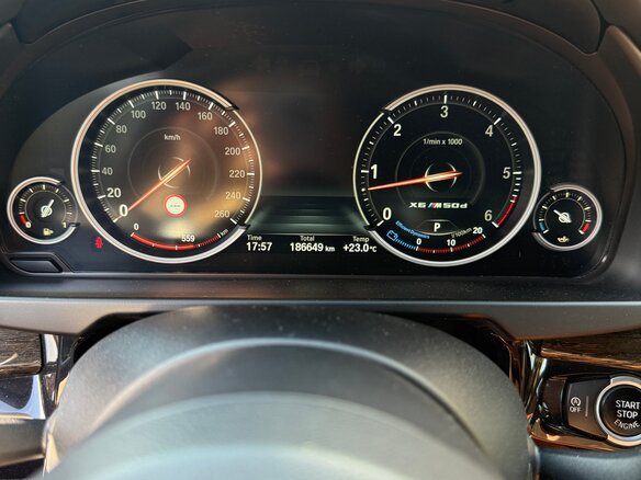 2016 BMW X6 M50d II (F16), чёрный, 3800000 рублей - вид 12