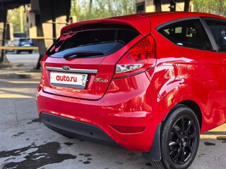 2010 Ford Fiesta Mk6, красный, 720000 рублей, вид 3