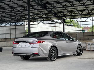 2025 Toyota Camry IX (XV80) China Market, серебристый, 4200000 рублей, вид 4