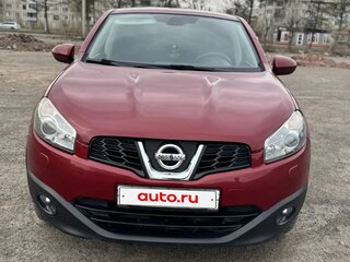 2011 Nissan Qashqai I Рестайлинг, красный, 990000 рублей, вид 2