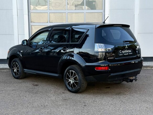 2011 Mitsubishi Outlander II Рестайлинг, чёрный - вид 2