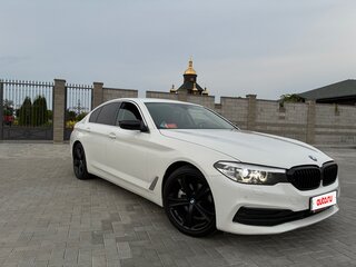 2018 BMW 5 серии 520d VII (G30/G31/G38), белый, 1800000 рублей, вид 3