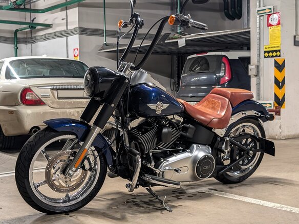 2012 Harley-Davidson Fat Boy, синий, 1280000 рублей - вид 4