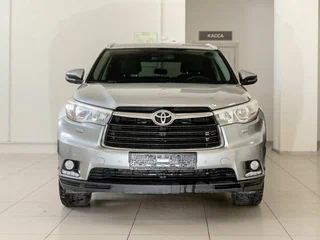 2015 Toyota Highlander III (XU50), серебристый, 2300000 рублей, вид 2