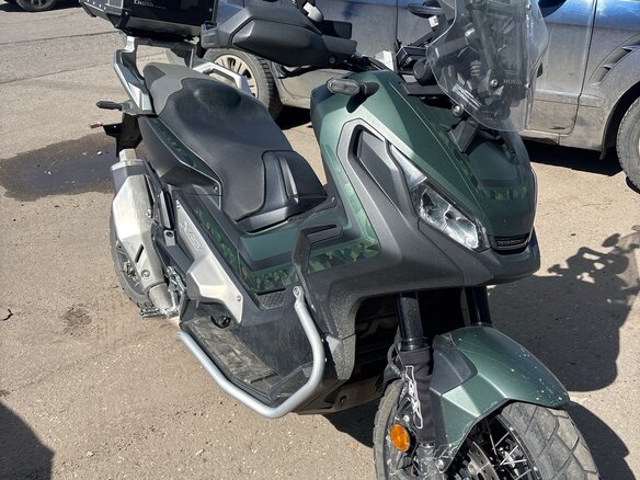 2020 Honda X-ADV, зелёный, 1099000 рублей