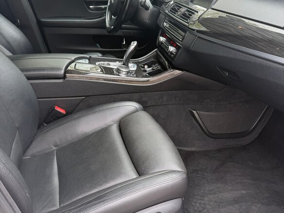 2016 BMW 5 серии 528i xDrive VI (F10/F11/F07) Рестайлинг, белый, 2200000 рублей - вид 13