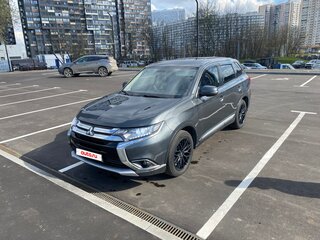 2016 Mitsubishi Outlander III Рестайлинг 2, серый, 1550000 рублей, вид 1