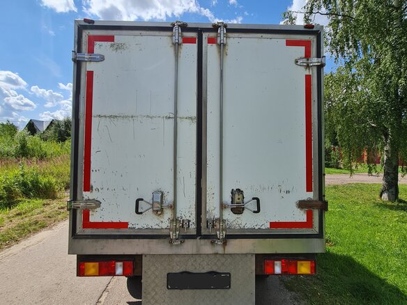2010 Ford Transit, белый, 1050000 рублей - вид 1