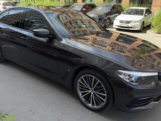 2019 BMW 5 серии 530e VII (G30/G31/G38), серый, 3300000 рублей, вид 3
