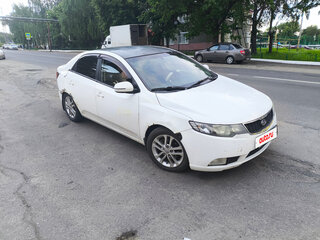 2011 Kia Cerato 6-speed II, белый, 520000 рублей, вид 3