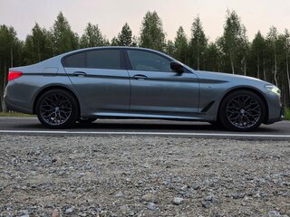 2019 BMW 5 серии 530d xDrive VII (G30/G31/G38), серый, 4800000 рублей, вид 4
