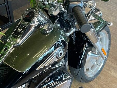 2026 Harley-Davidson Fat Boy, зелёный, 3950000 рублей, вид 3