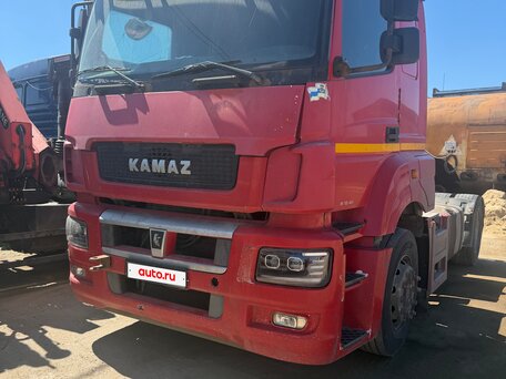 2016 КамАЗ 5490, красный, 1050000 рублей, вид 1