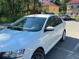 2018 Skoda Rapid I Рестайлинг, белый, 1100000 рублей, вид 1