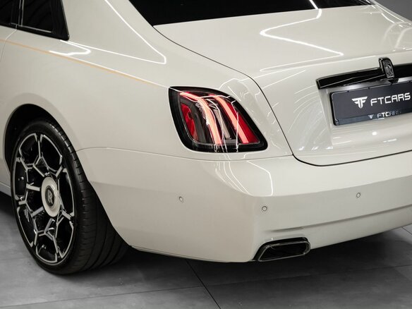 2025 Rolls-Royce Ghost Black Badge II Рестайлинг (Series II), серый, 47294000 рублей - вид 14