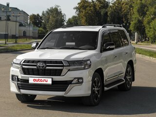 2020 Toyota Land Cruiser 200 Series Рестайлинг 2, белый, 7000000 рублей, вид 2