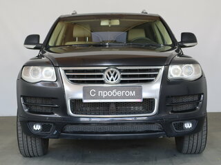 2008 Volkswagen Touareg I Рестайлинг, чёрный, 799000 рублей, вид 2