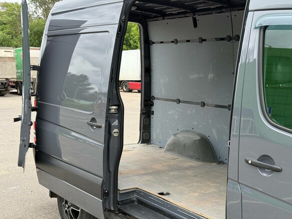 2016 Mercedes-Benz Sprinter, серый, 2900000 рублей - вид 21