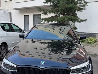 2020 BMW 5 серии 530i xDrive VII (G30/G31/G38), чёрный, 4400000 рублей, вид 2