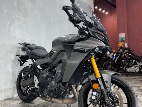2022 Yamaha MT-09 Tracer (FJ-09), серый, 1310000 рублей, вид 4