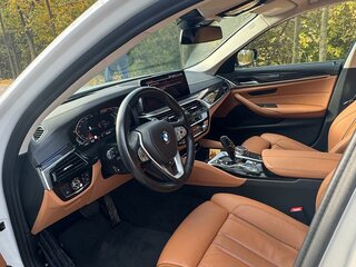 2021 BMW 5 серии Long 525Li VII (G30/G31/G38) Рестайлинг, белый, 4350000 рублей, вид 5