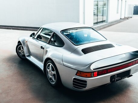 1990 Porsche 959, серебристый, 210000000 рублей, вид 2